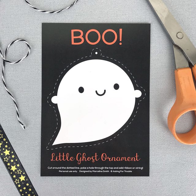 Halloween ghost ornament postcard